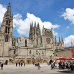 Chiêm ngưỡng 10 nhà thờ Gothic đẹp nhất châu Âu