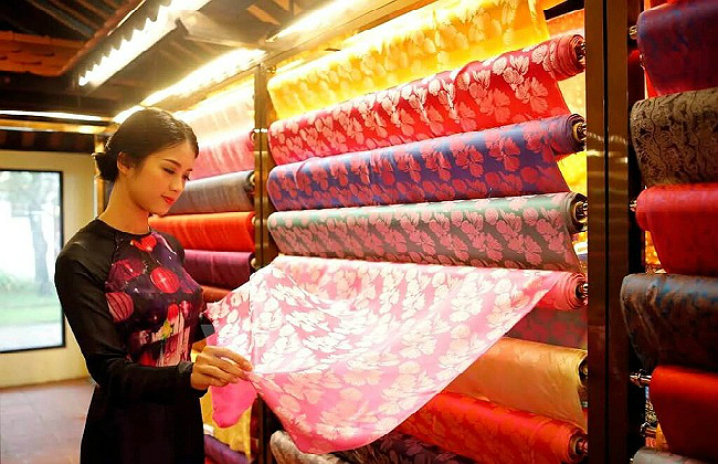 Những món quà tạo nên đặc trưng cho du lịch Hội An