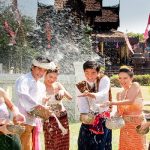 Lễ hội té nước ở Lào – Campuchia – Thái Lan có gì khác biệt?