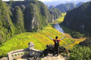 Ngỡ ngàng trước cảnh đẹp Tràng An – Tam Cốc mùa lúa chín