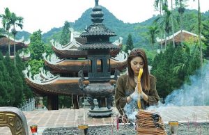 Tour Chùa Hương 1 ngày từ Hà Nội