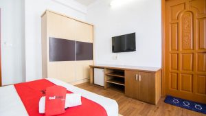 Khách sạn RedDoorz near HIECC Tan Binh