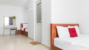 Khách sạn Reddoorz Premium near E-town 3 Tân Bình
