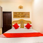 OYO 233 Calmette Hotel