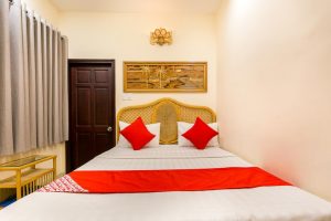 OYO 233 Calmette Hotel