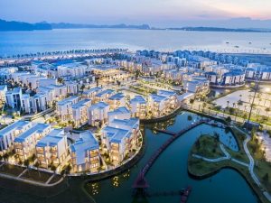 Combo 2N1Đ Oakwood Ha Long Resort 5* + Vé tắm Onsen + Xe đưa đón
