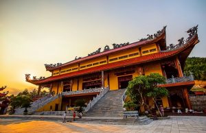 Tour Yên Tử – Chùa Ba Vàng 1 Ngày – Khám Phá Vẻ Đẹp Tâm Linh Hấp Dẫn