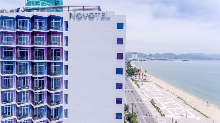 Combo 3N2Đ Khách sạn Novotel Nha Trang 4*+ Vé máy bay