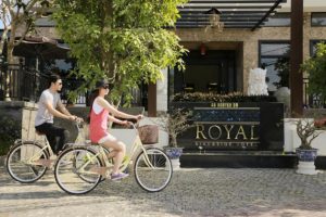 Combo 3N2Đ Khách sạn Royal Riverside Hội An 4 sao + Vé máy bay