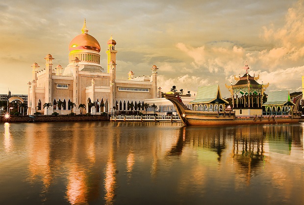 Mê mẩn trước vẻ đẹp tráng lệ của cung điện Istana Nurul Iman