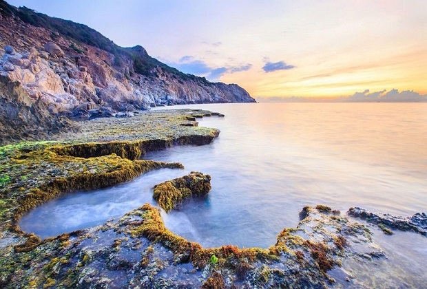 Kinh nghiệm du lịch Hòn Đỏ Ninh Thuận cho người mới bắt đầu