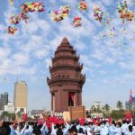 Khám phá tượng đài Độc lập Phnôm Pênh cùng Vietnam Booking